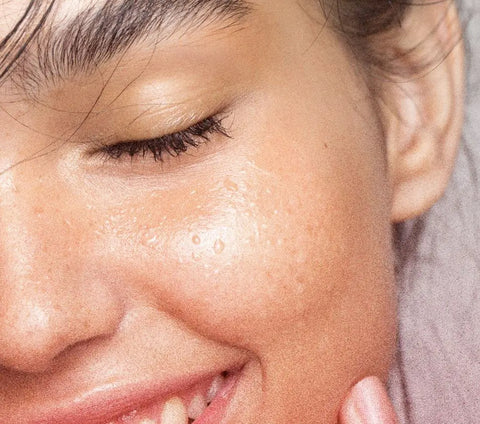 Hydrate-Plump-Glow-5-Reasons-to-Love-Hyaluronic-Serum Pals Skin Lab
